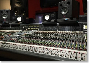 sound mixer allows you to alter the audio or saound.