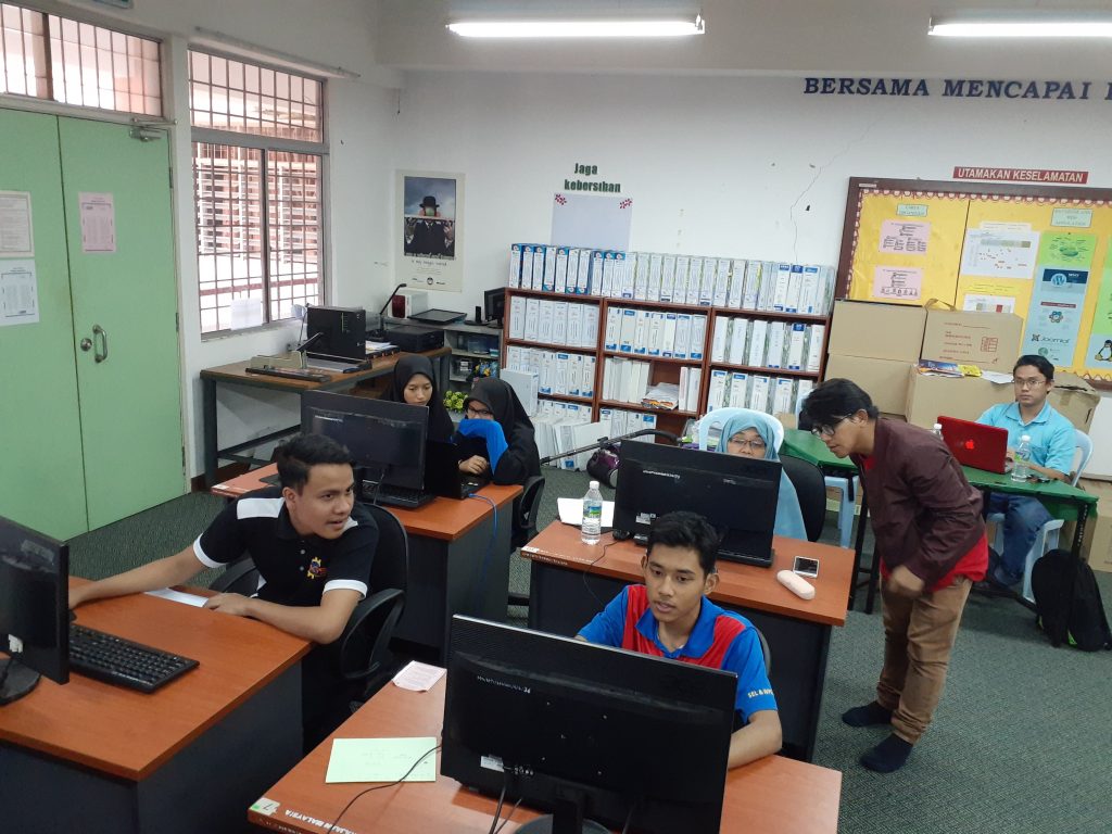 Kolej Vokasional Sepang kursus IONIC Malaysia 2019 trainers